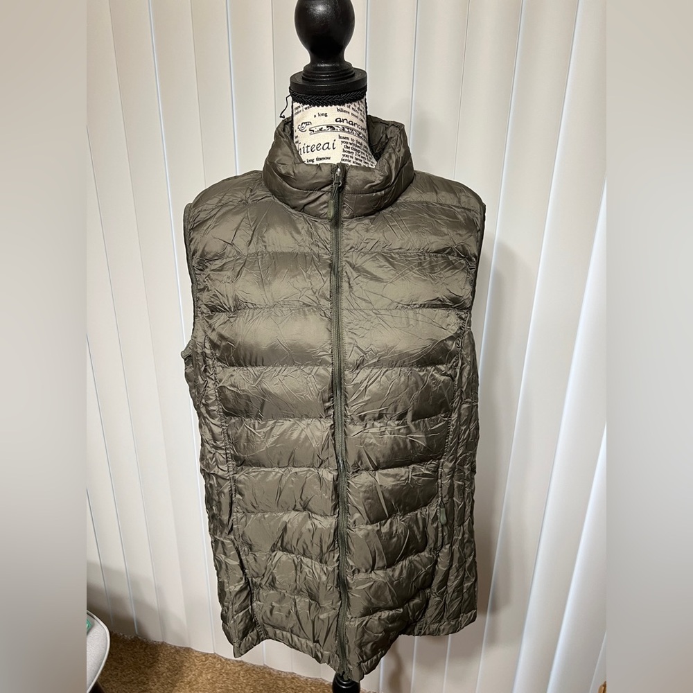 32 Degrees Vest